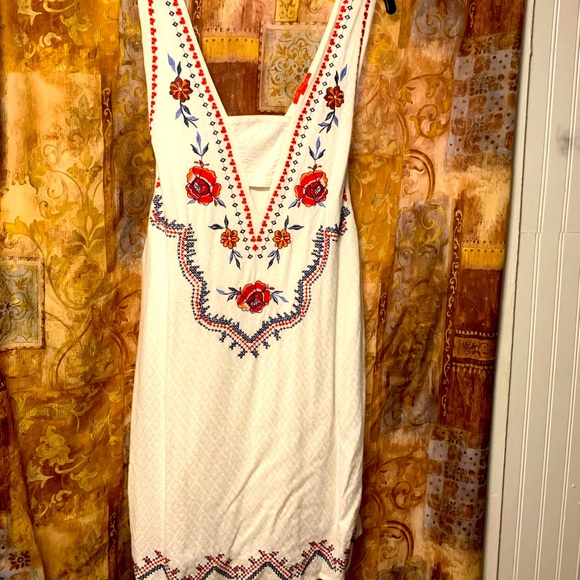 💃🏼💃🏼☮️✌️Chelsea & Violet Embroidery BOHO Style Dress. Juniors SZ Large - Picture 1 of 9